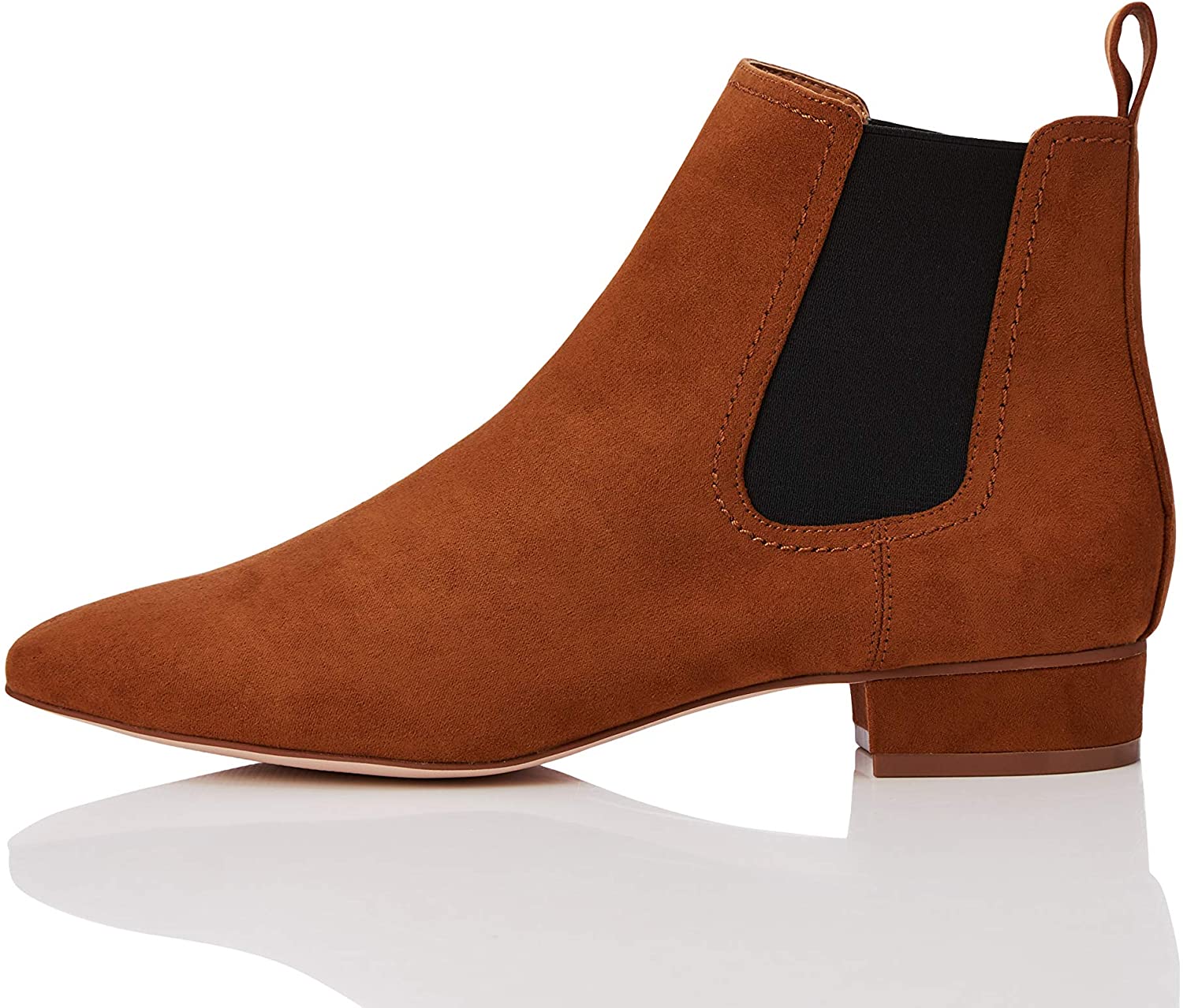 simple chelsea boots