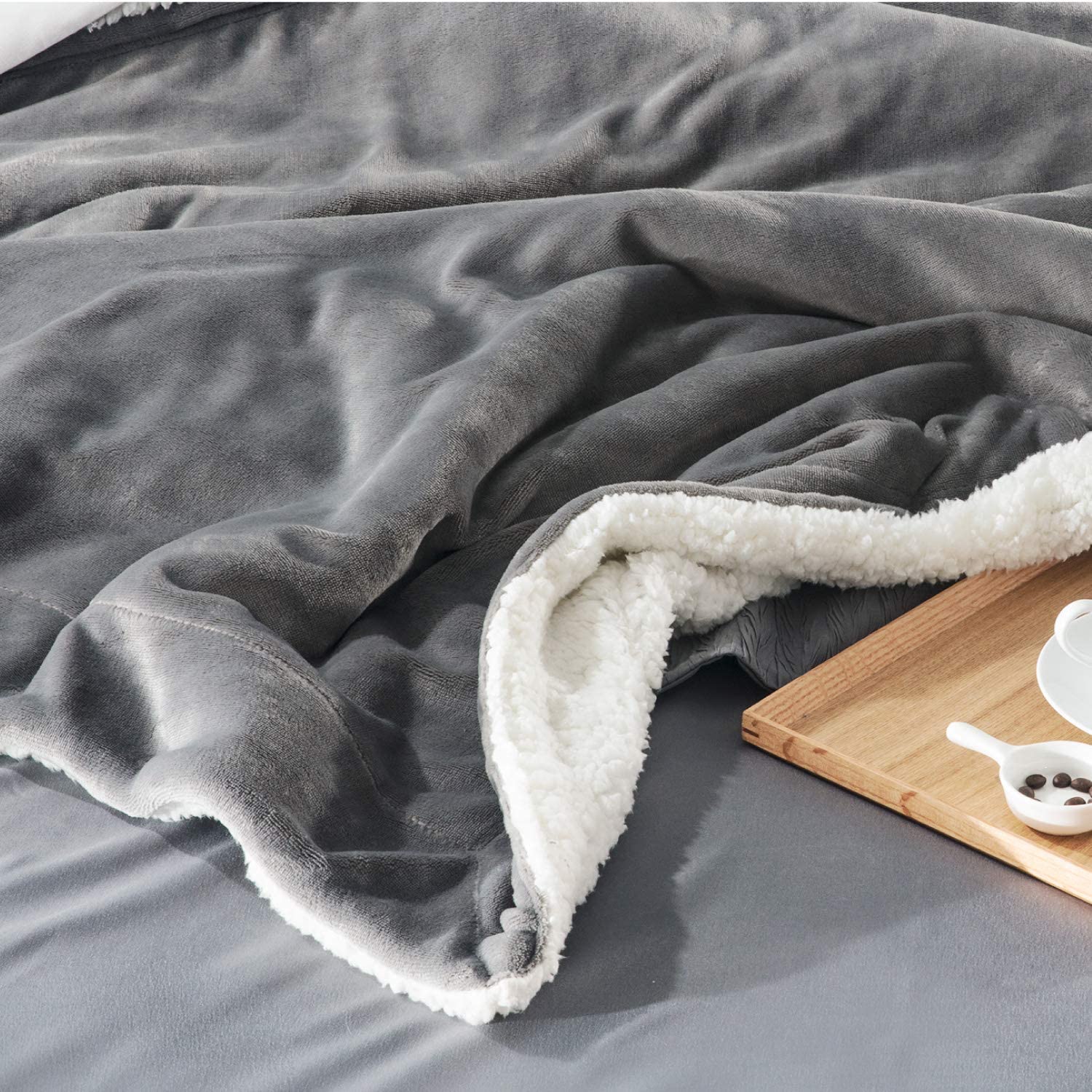 Bedsure Sherpa Fleece Blanket Twin Size Grey Plush Blanket Fuzzy Soft