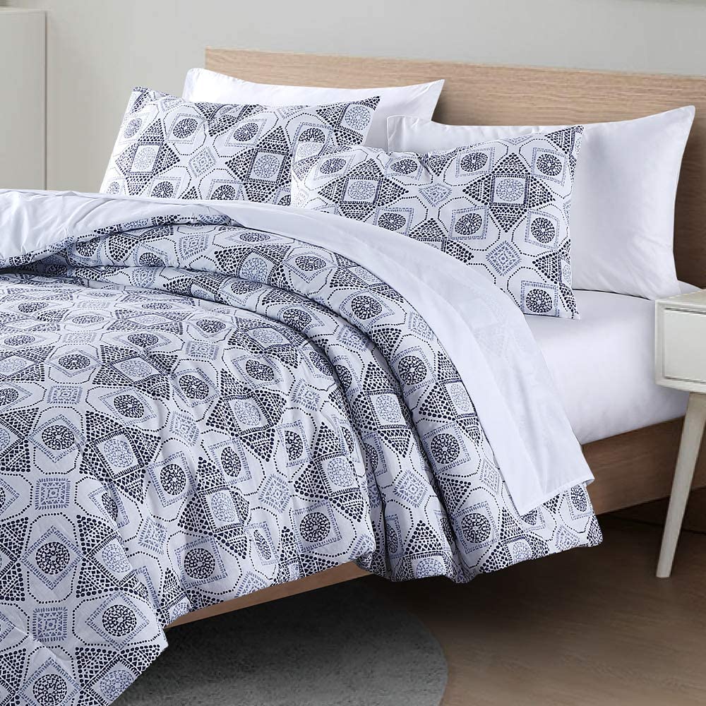 Polyester Super Soft Bedding Comf Details about   Wellbeing Comforter Set Lightweight Easy Care 