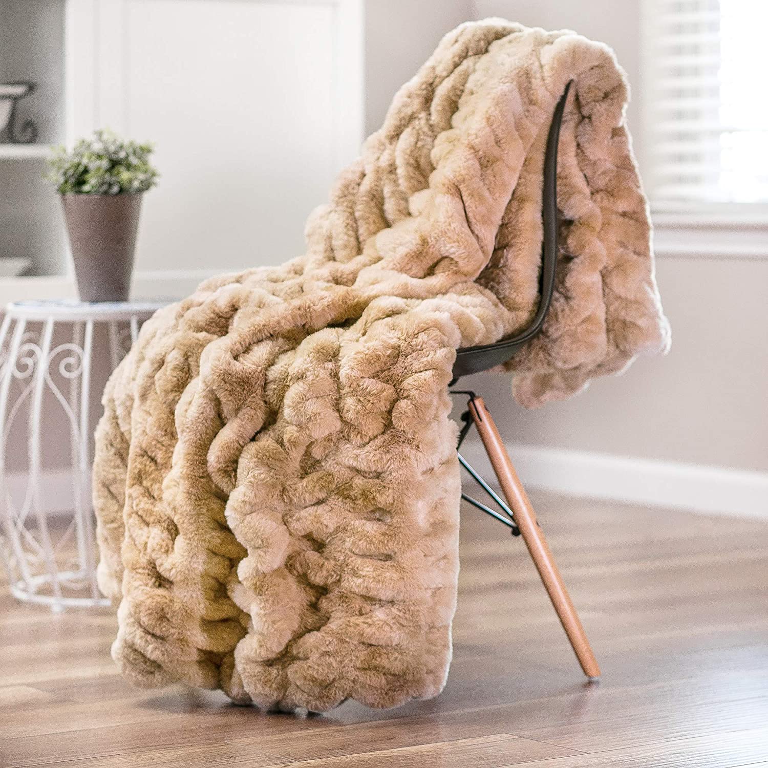 Chanasya Ruched Royal Faux Fur Throw Blanket Fuzzy Plush Elegant