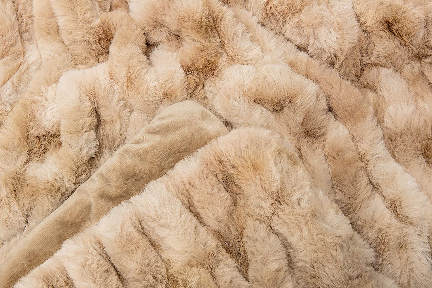 Chanasya Ruched Royal Faux Fur Throw Blanket - Fuzzy Plush Elegant