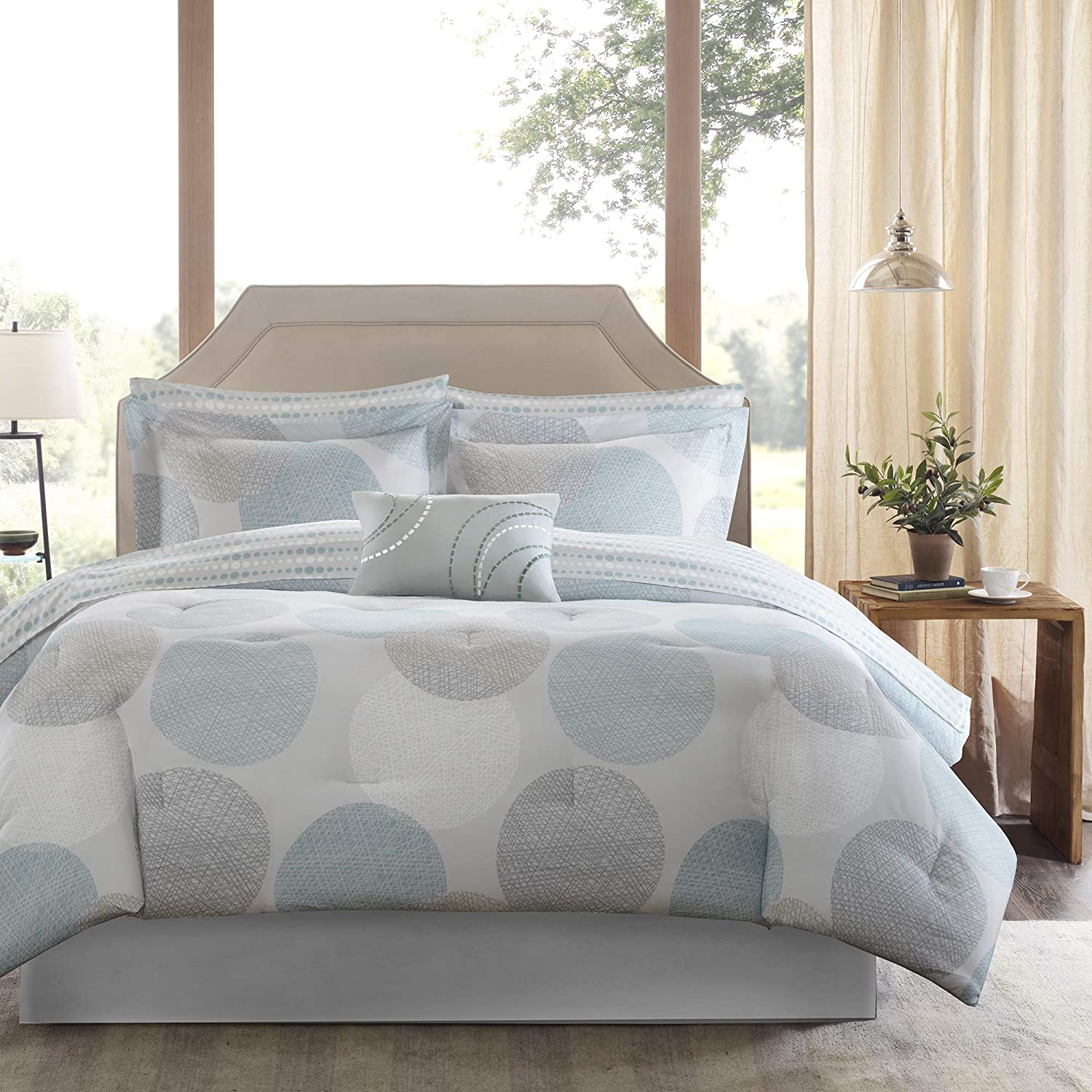 Vibrant Color Design All Se Details about   Madison Park Essentials Cozy Bed in a Bag Comforter 
