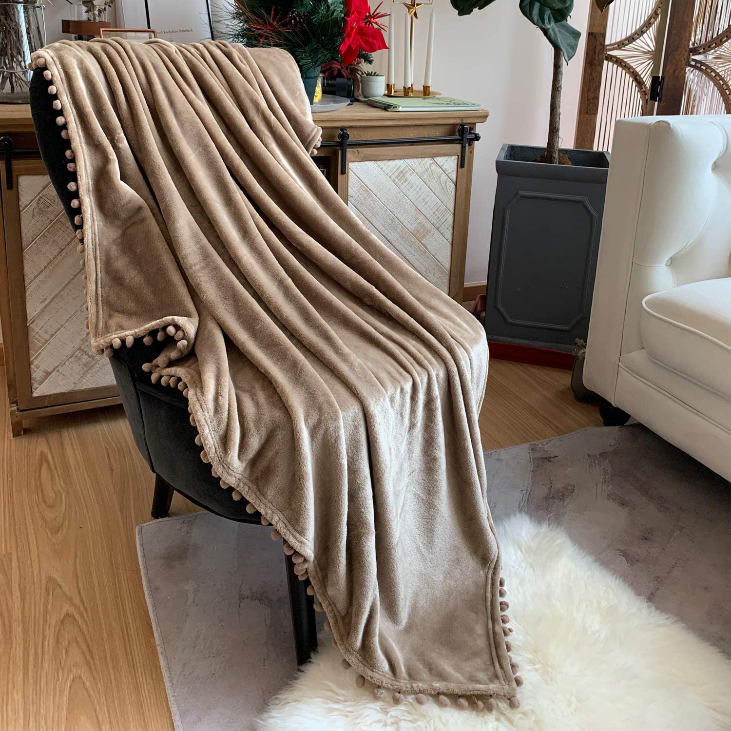 All Season 300GSM Ultra Soft Flannel Fleece Anime Blanket Light Weight Living Room/Bedroom Sofa Warm Throw Blanket 60x80 inch