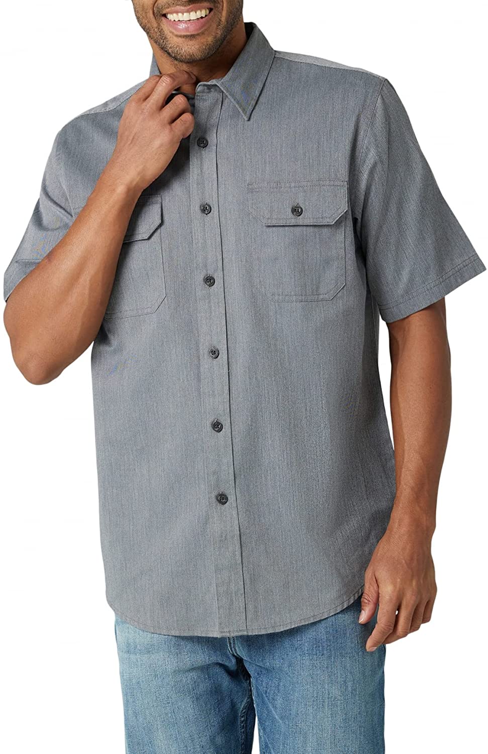 Wrangler Authentics Men s Short Sleeve Classic Woven Shirt eBay