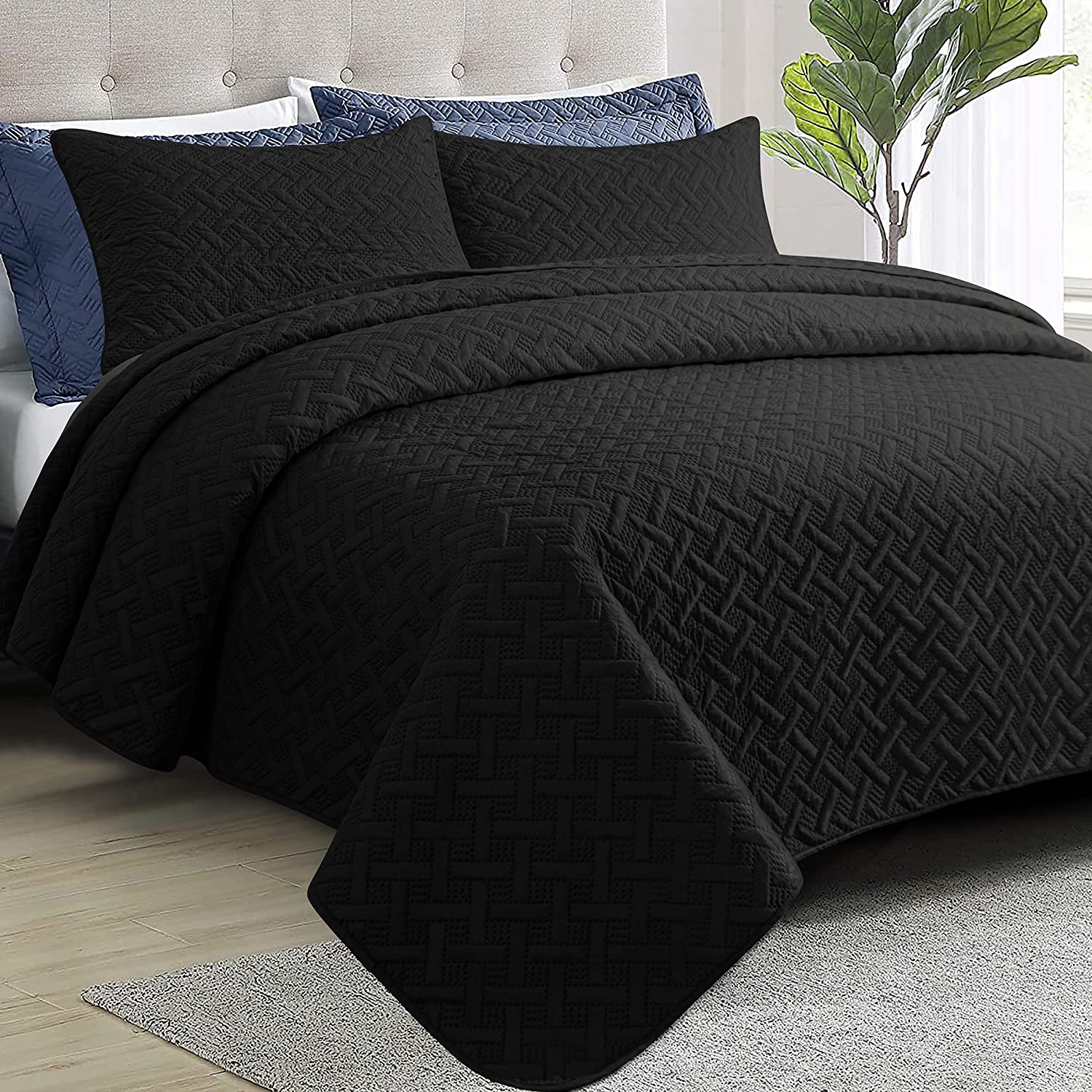 full black quilt