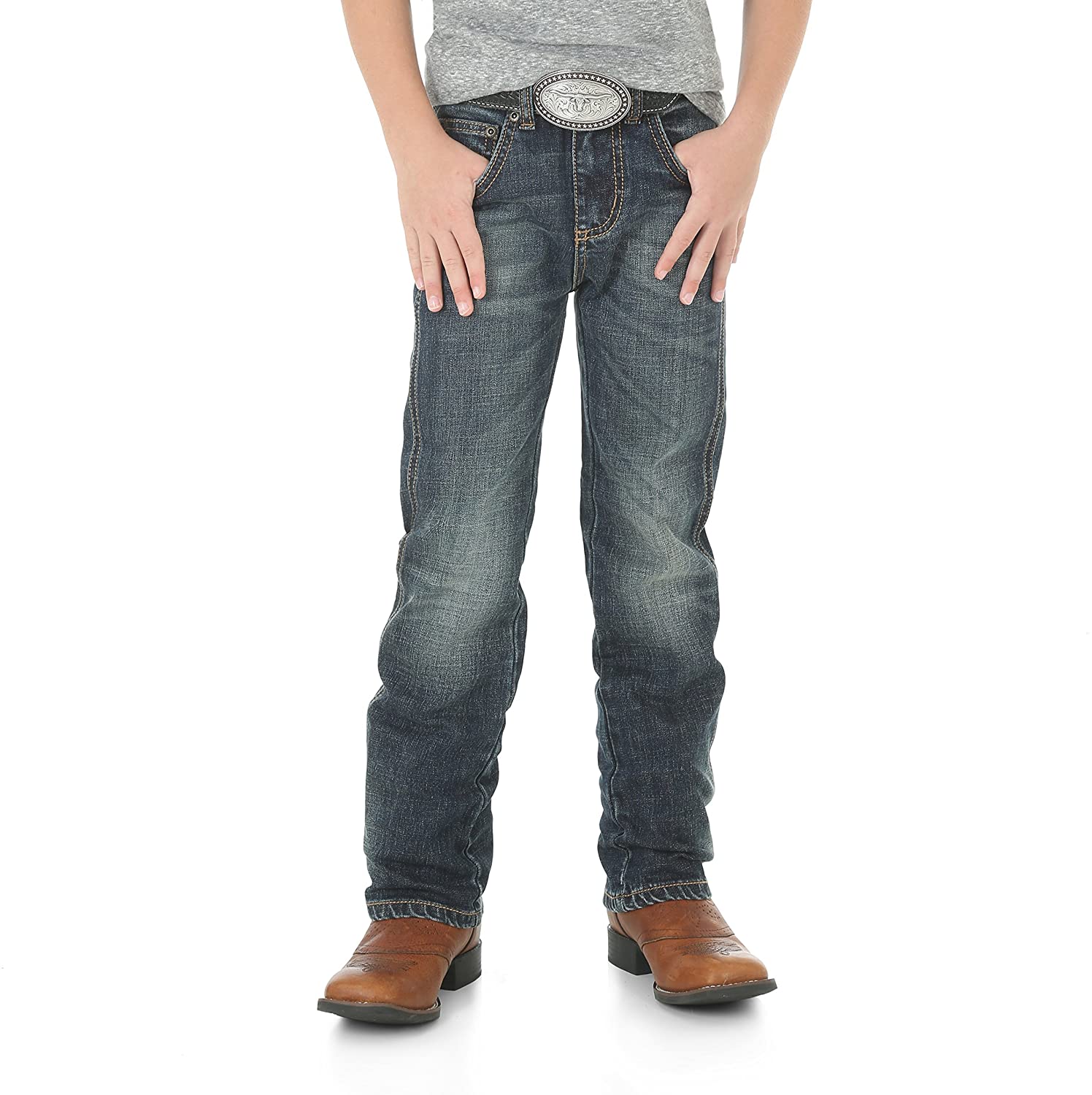 Джинсы boy. Wrangler Retro straight. Boy Wrangler Jeans. Boy Slim Jeans. Boy in Slim Jeans.