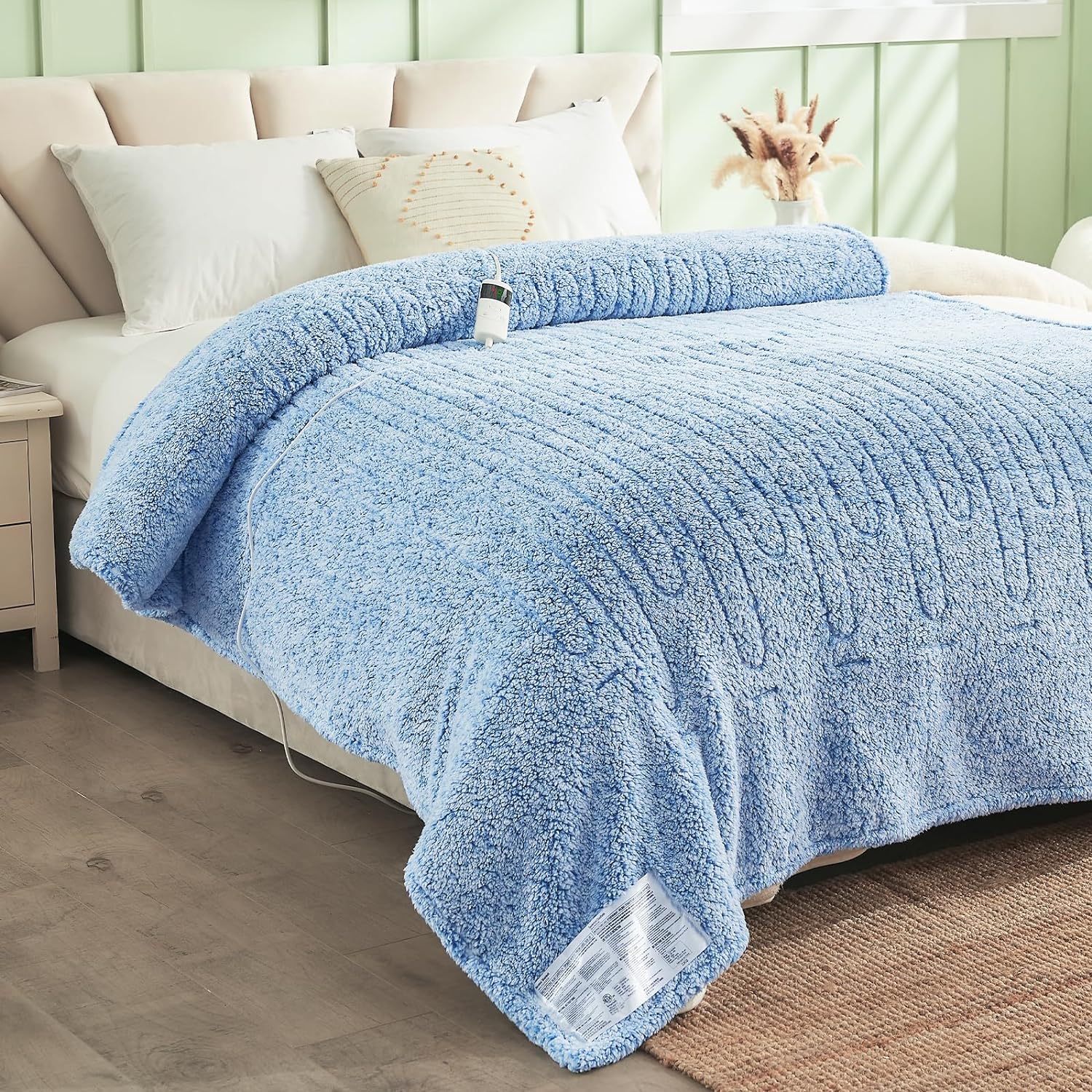 Electric best sale blue comforter