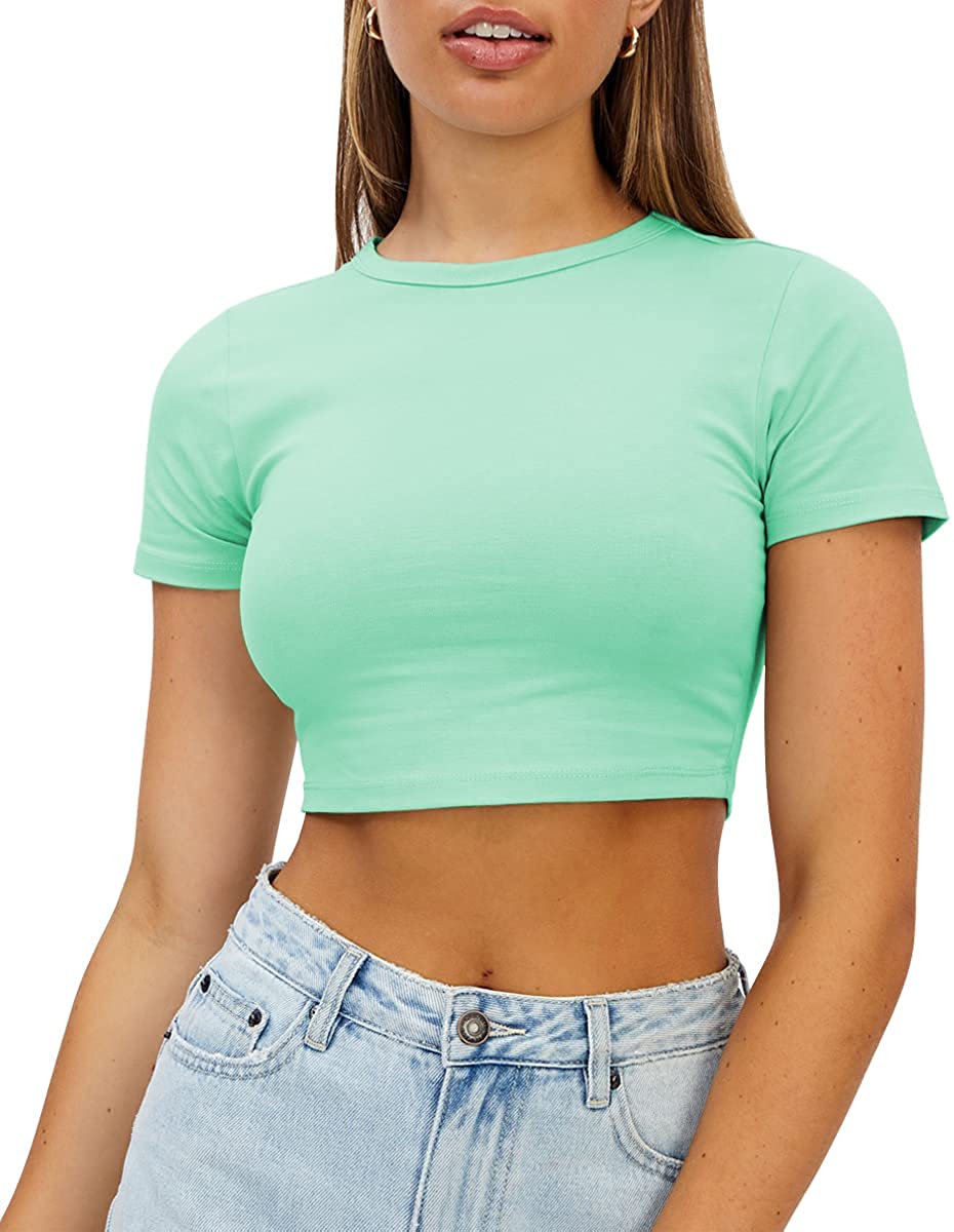 WYNNQUE Womens Crop Tops Cute Summer Scoop Neck Basic Tees Slim Fit Trendy  Short Sleeve T Shirts for Teen Girls 2024