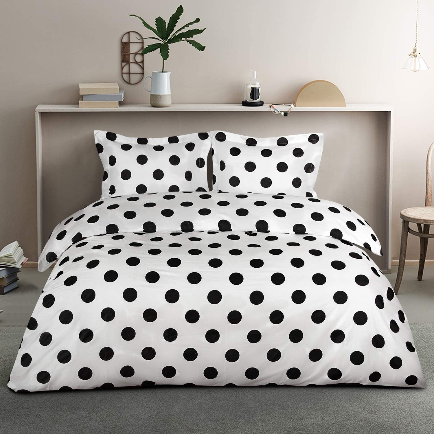 NTBAY Microfiber Queen Duvet Cover Set 3 Pieces Ultra Soft Cow Printed Comforter Cover Set with Zipper Closure and Corner Ties Black and White