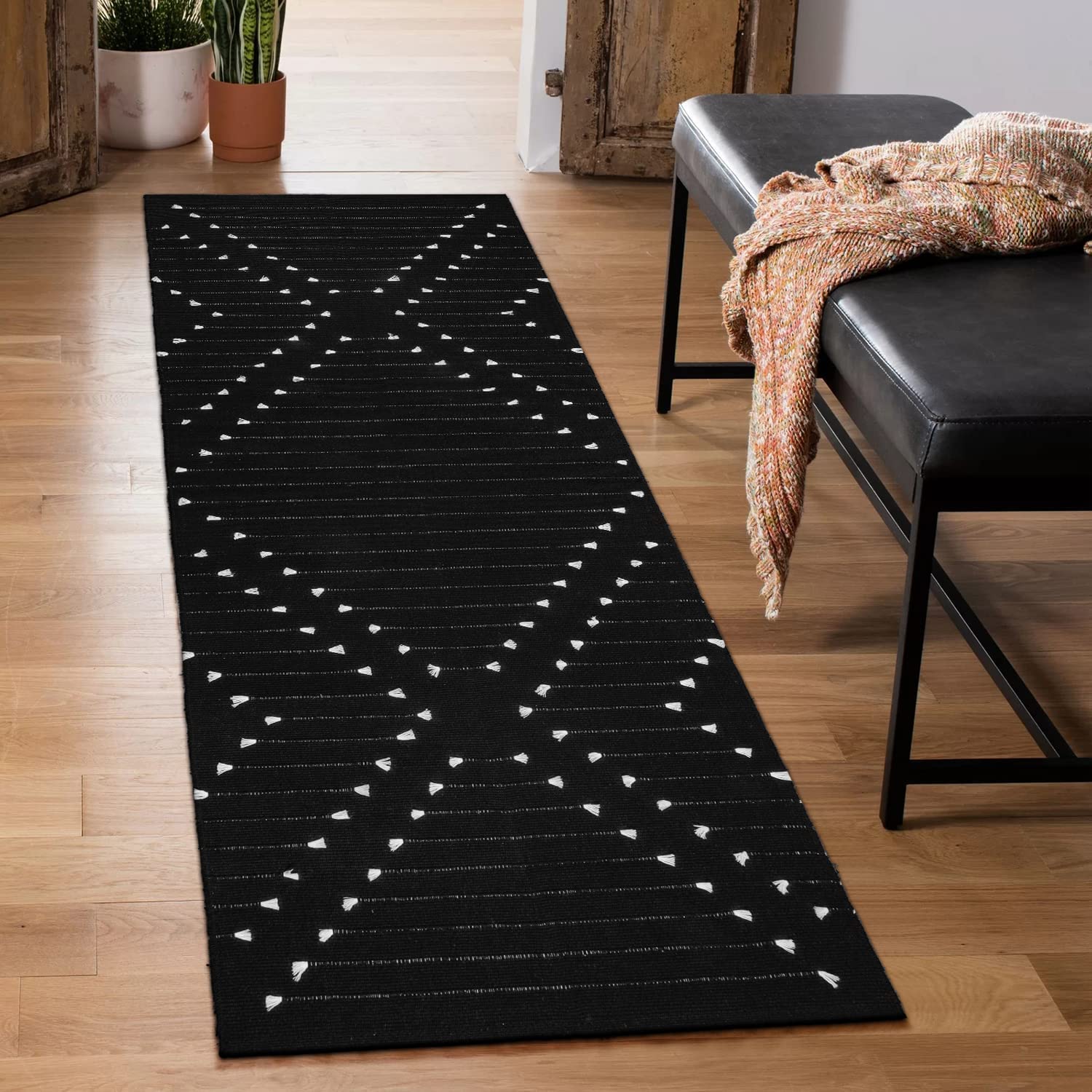 LIVEBOX Boho Bathroom Rug 2ft Machine Washable Black and Cream