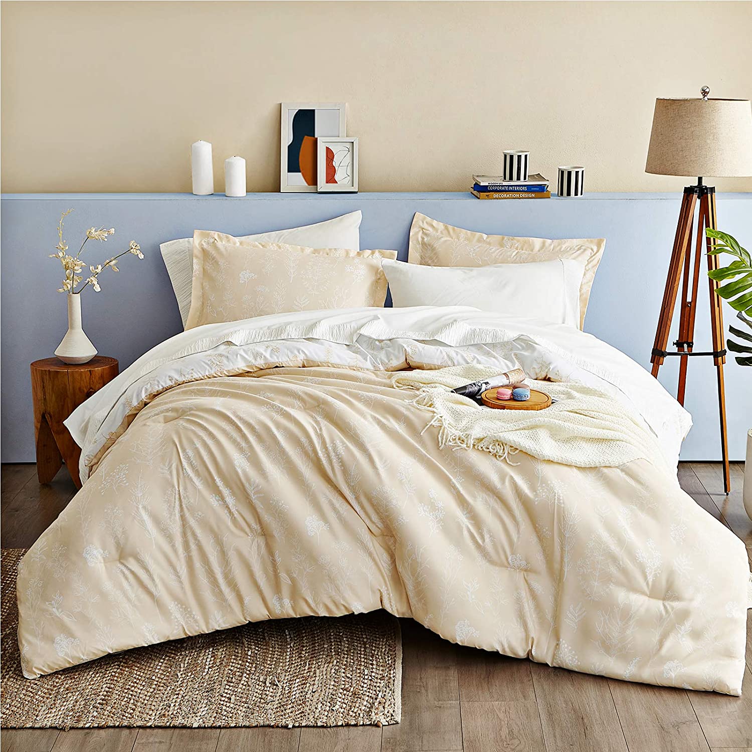 Bedsure Queen Comforter Set - Grey Comforter, Cute Floral Bedding Comforter  Sets, 3 Pieces, 1 Soft Reversible Botanical Flowers Comforter and 2 Pillow