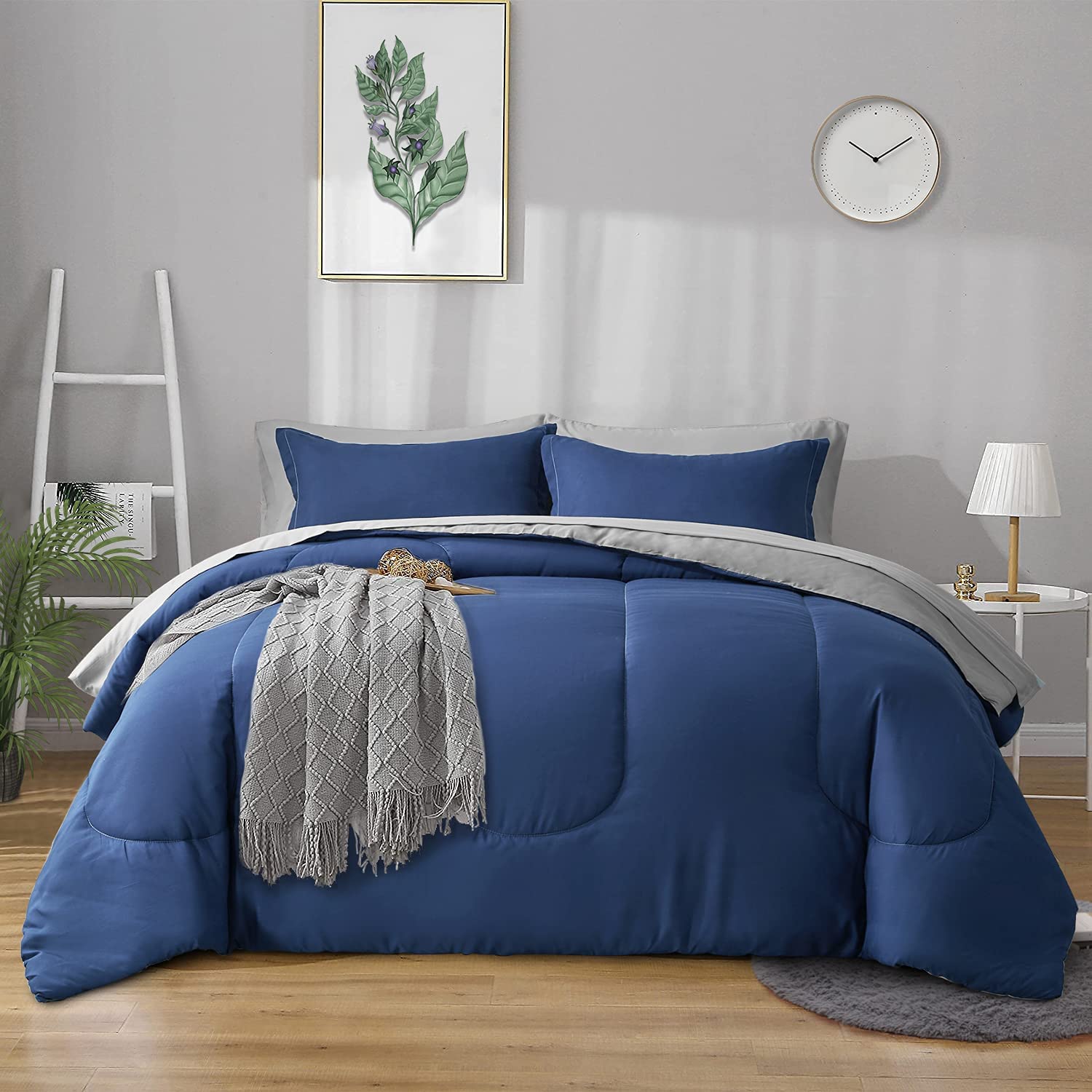 Louis Vuitton Designed Microfiber King Size Comforter Bedsheet (Duvet) Set