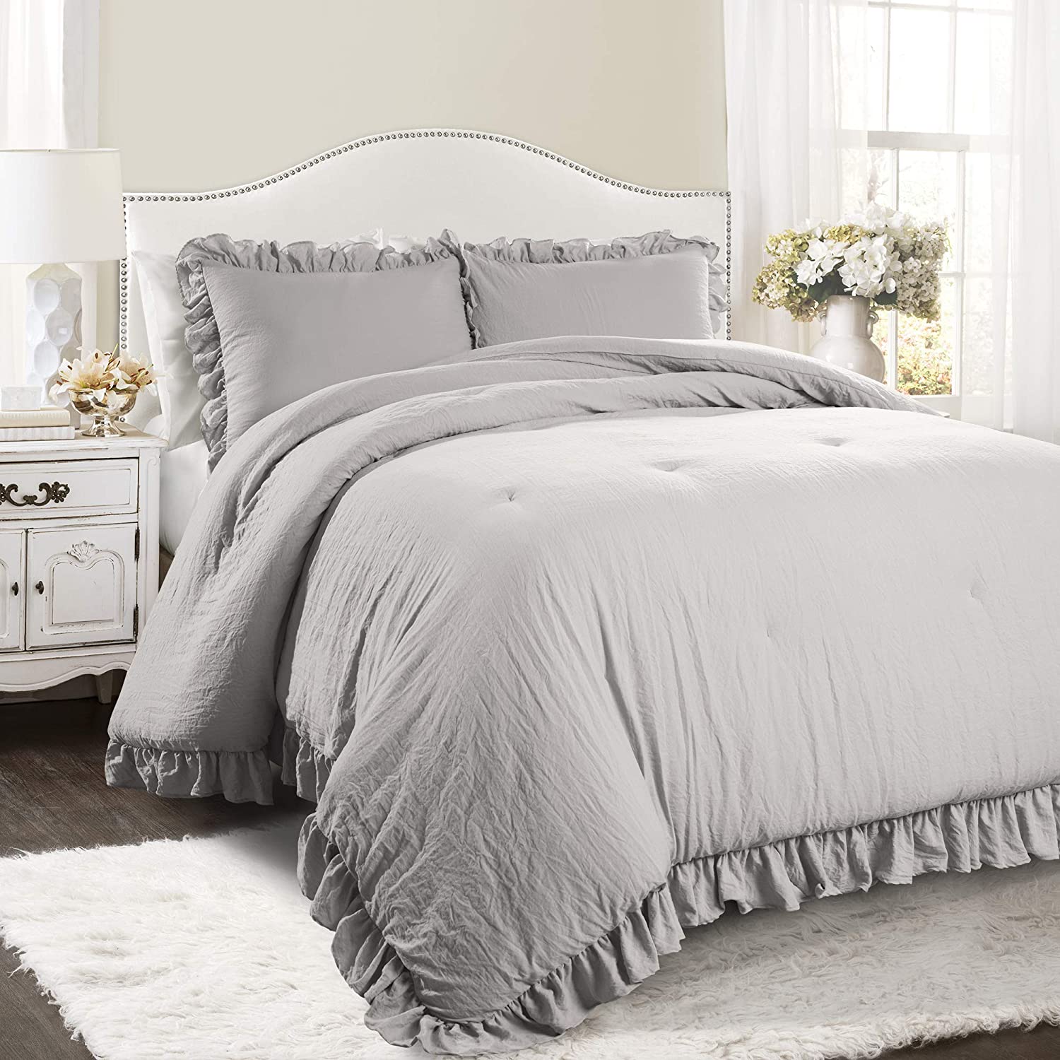 Details about   Lush Decor Reyna Comforter Ruffled 3 Piece Bedding Set with Pillow Shams King, 