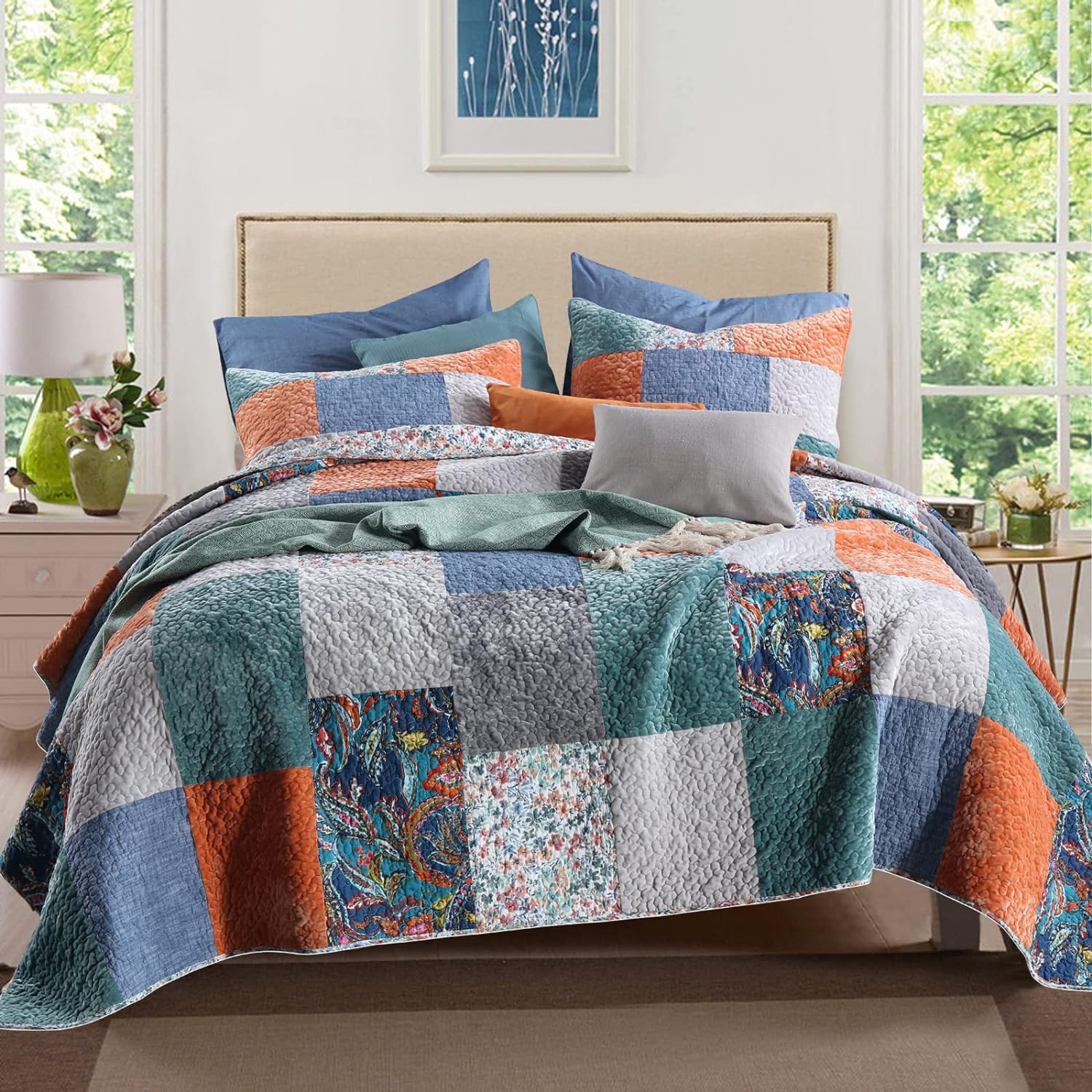 Yvooxny California King Quilt Set - Bohemian Farmhouse Patchwork Floral  Pattern, Reversible Green, 110 x 118 Inch Quilt + 2 Pillowcases