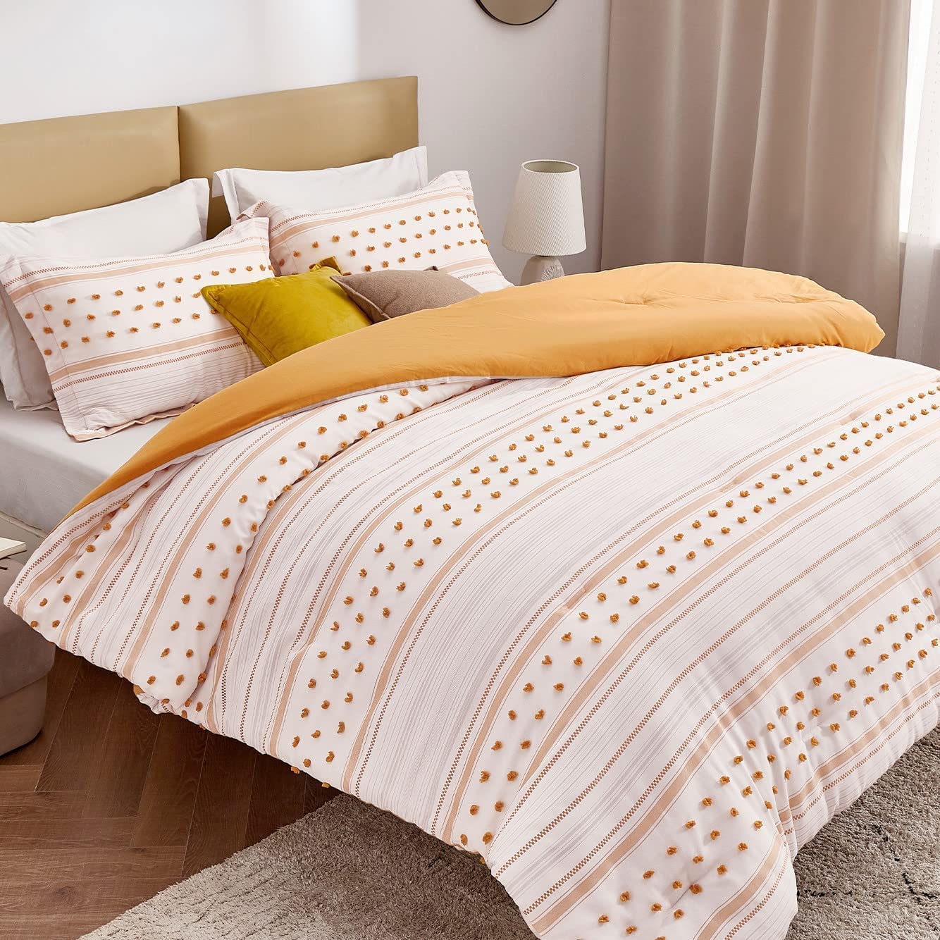 yellow bed comforter