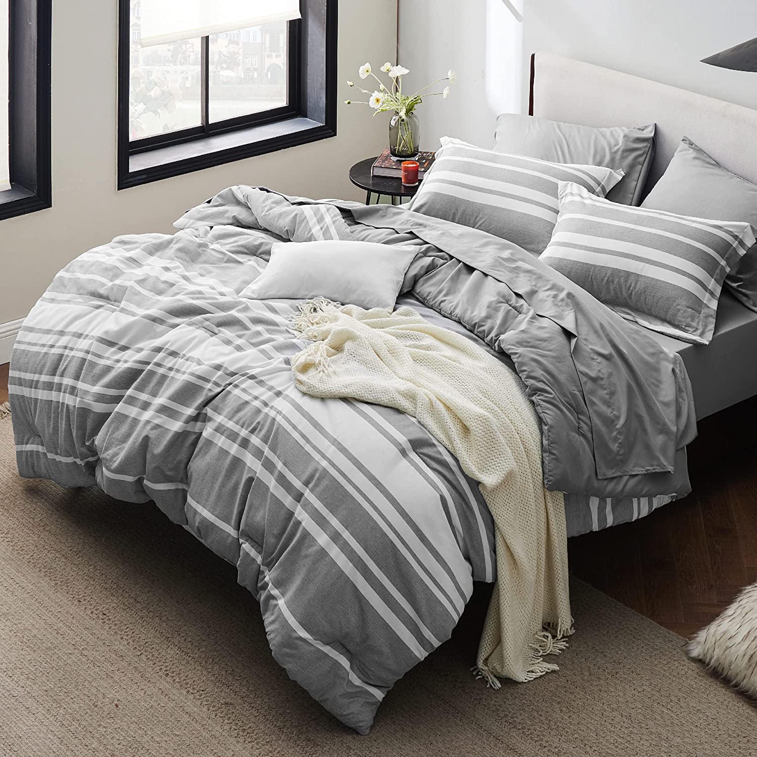  Bedsure Twin Comforter Set 5 Pieces, Gray White Striped Twin Bedding  Sets All Season Bed Set, Twin Bed in a Bag with Comforter, Sheets,  Pillowcase & Sham : Home & Kitchen