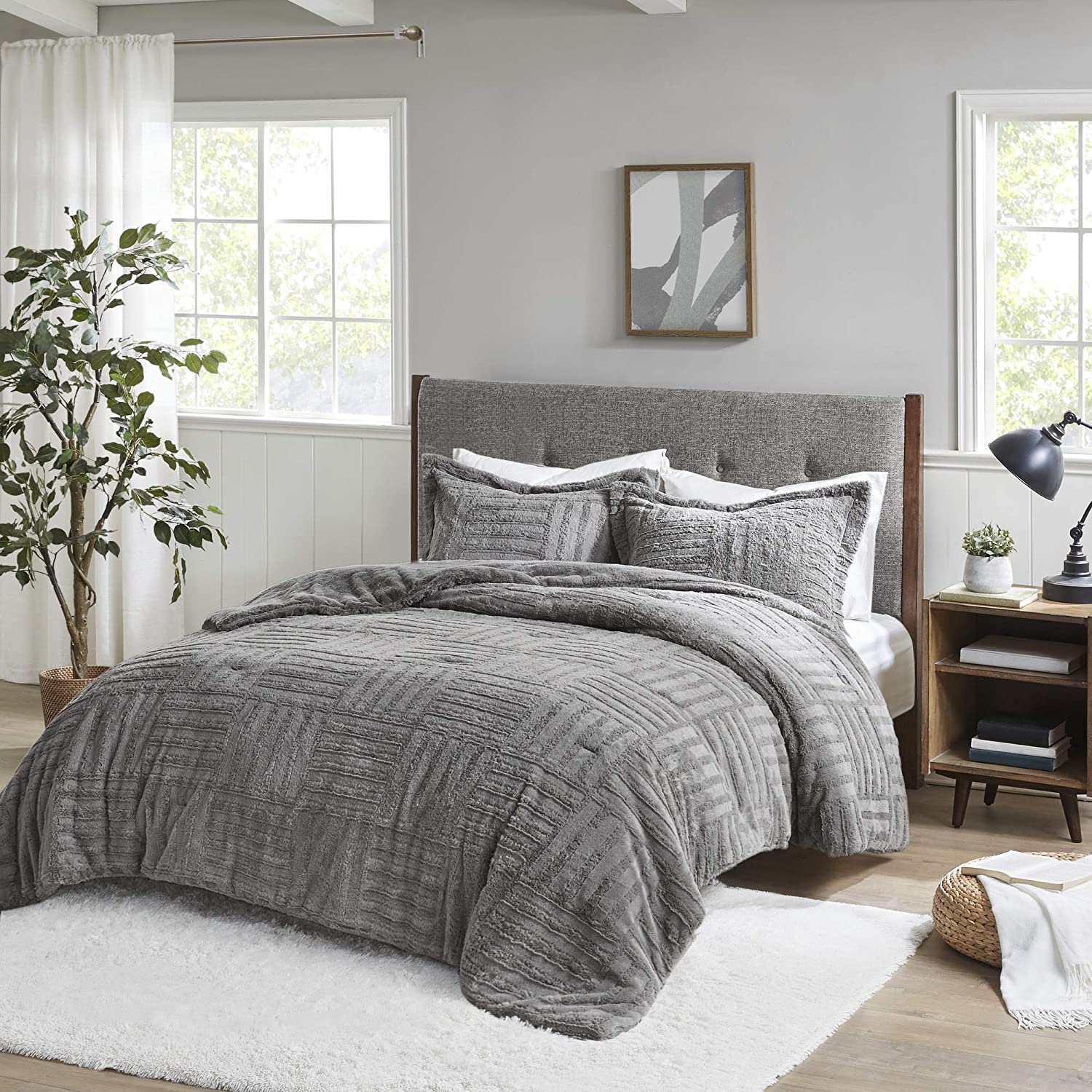 Madison Park Arctic Faux Fur Down Alternative Comforter Bedding Mini ...